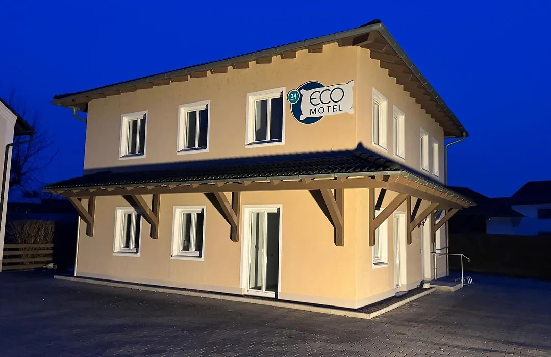 Eco Motel-1